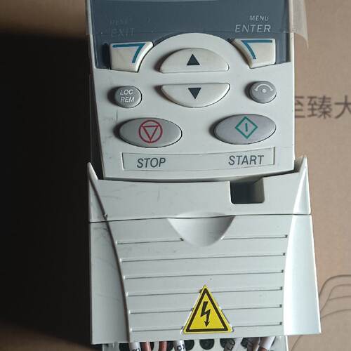 溢价-变频器ACS355-03E-03A3-4，1.1KW，