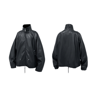 RELABEL空间关系“越”解构分割隐匿多穿法多口袋廓形皮衣外套潮