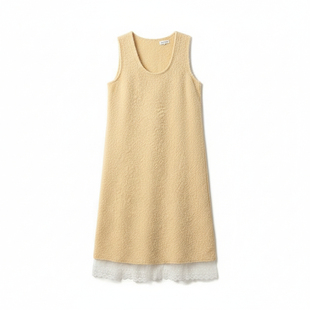 奶黄色蕾丝边拼接毛呢背心连衣裙女春秋新款叠穿内搭上衣甜美套装