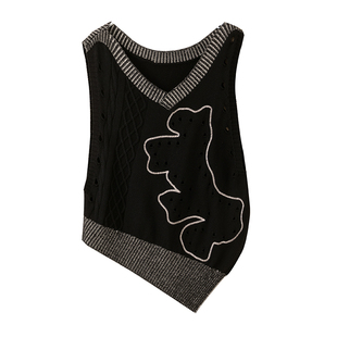 JfYanYan LuckyPony 小马刺绣红色马甲女款2026新款镂空毛衣背心