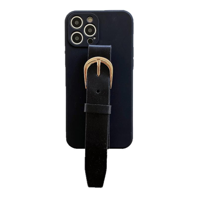 适用16苹果17手机壳iPhone15 14Plus黑色戚薇同款13ProMax手腕带11皮带12皮扣Xs防摔XR软套8