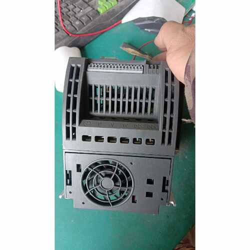 议价3604#，3KW380V，西门子V20变频器，型号6SL3