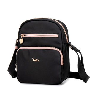 莱夫斜挎包女包2026新款超火帆布包出门散步手机包轻便随身小挎包