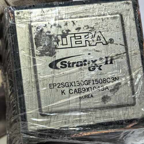 溢价-ALTERA Stratix II GX系列芯片，型号EP2