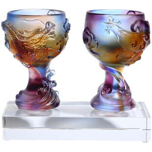 有意义的结婚纪念日礼物送新人新娘老婆高档实用琉璃龙凤对杯摆件