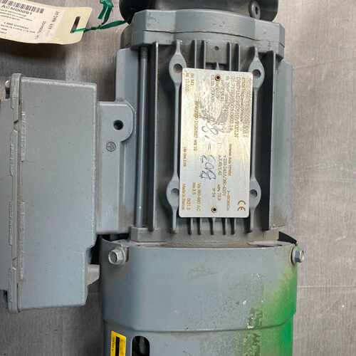 全新赛威SEW减速机，型号DRS71M2BE05HR/FG/