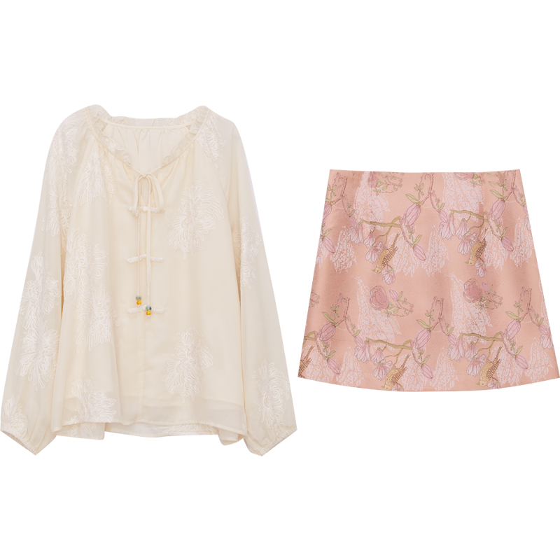 DM100大码百分百2025春新款女装显瘦国风新中式刺绣上衣半裙套装