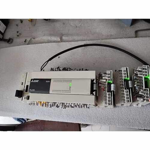 溢价-PLCFX3U485ADPMB主机FX3u64m