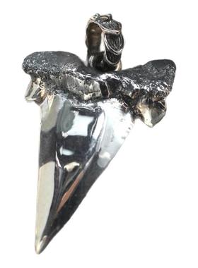 泰国进口s925银鲨鱼牙首饰吊坠