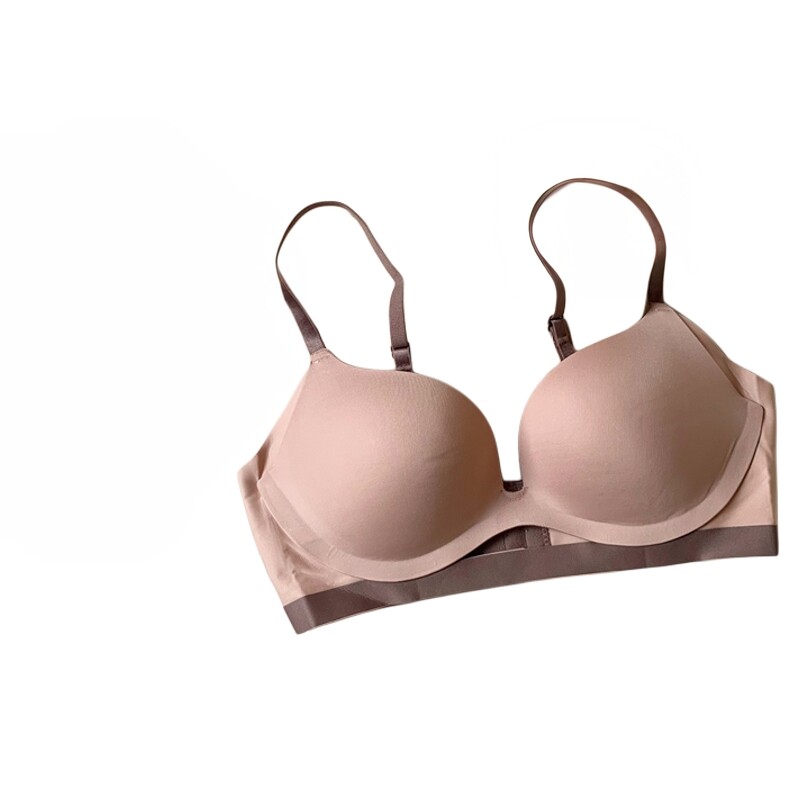 维多利亚性感无痕内衣聚拢收副乳