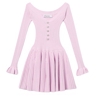 self-portrait 2025春夏粉红色千金风一字肩钻饰针织连衣裙