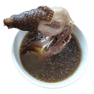 客家人坐月子用艾茎煲鸡调理身体