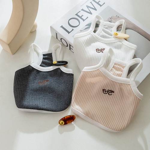 狗狗衣服韩版春夏简约宠物两迪猫咪刺绣脚比小发夹泰衣服熊吊带