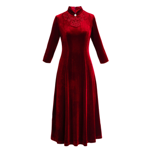 木真了弹力丝绒旗袍裙绣花新品喜妈妈秋冬长款连衣裙过年红911