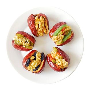 新疆枣夹核桃加葡萄干孕妇特产正宗红枣核桃仁单独包装大枣礼盒装