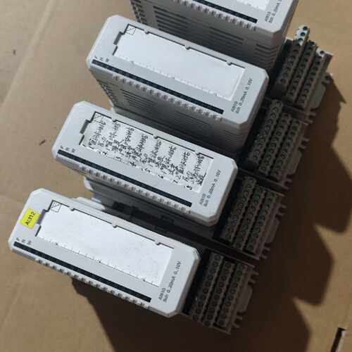 溢价- AI810模块，8通道0-20mA/0-10V输入，