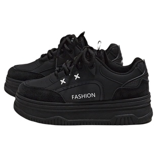 高颜值厚底板鞋女百搭小白鞋子春季增高轻便小黑鞋不累脚休闲鞋子