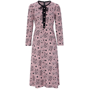 马天奴女装秋冬新款粉色圆领系带提花针织连衣裙子收腰长袖时尚