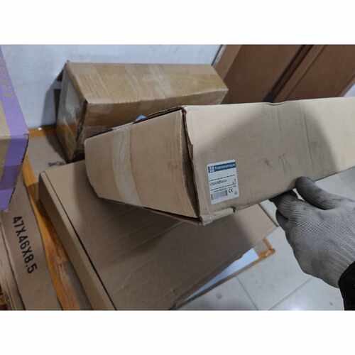 VX5A58D54N4全新驱动板ATV58HD54N4施耐德