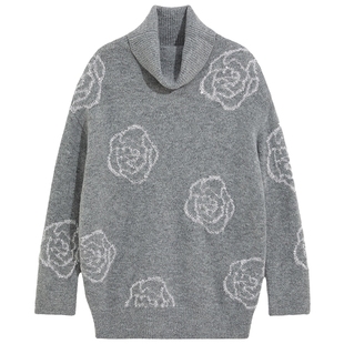 bebe冬季女士高领宽松直身亮片玫瑰提花针织连衣裙430901