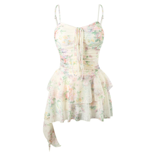 夏炎炎泳衣女2025新款连体高级感性感保守遮肚纯欲泡温泉度假泳装