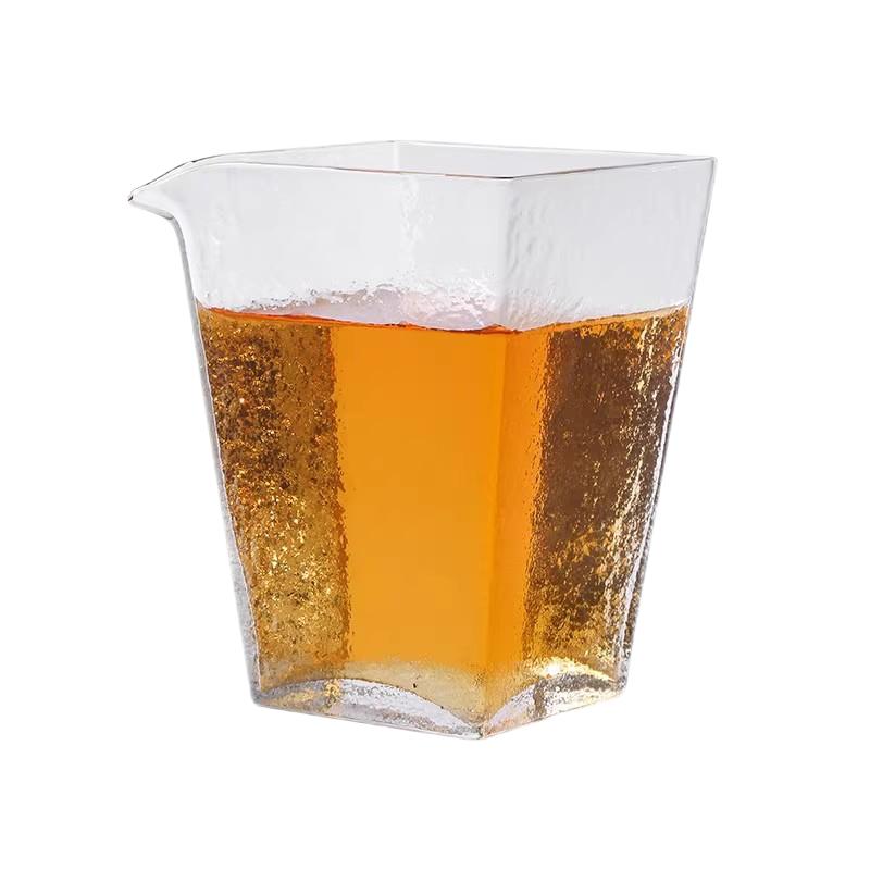 日式加厚耐热玻璃方形锤纹公道杯