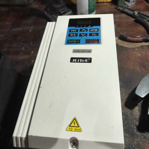 仿正弦变频器A580-025-3B/380v/11KW，实物