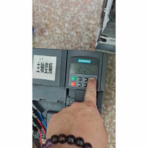 询价变频器6ES64402UD275CA1380V