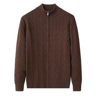 秋冬舒适高级感绞花毛衣男士立领拉链开衫外套轻熟痞帅咖色针织衫