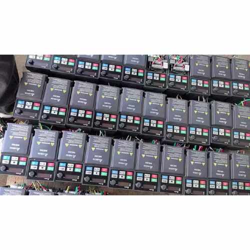 议价vfd2a8me21annaa变频器0.4kw220v维修