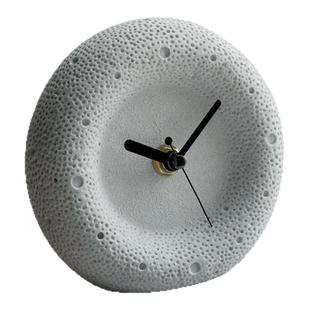 北欧风砂岩创意桌面时钟摆台式无声装饰台钟静音客厅艺术时钟摆件