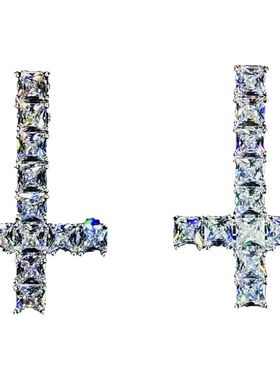 Mr.Bling逆十字架CARTI厂牌吊坠