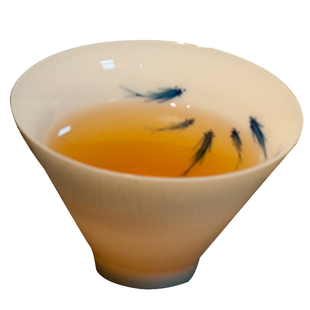 鱼戏6入 景德镇手绘青花鲤鱼杯 螺纹斗笠杯 陶瓷功夫茶具茶杯小号