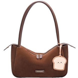 百丽包包女新款吐司包通勤旅游反绒单肩大容量手提托特软包X7203D