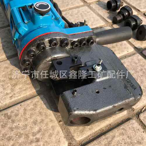 供应DCK-20便携式液压冲孔机 角钢手提式开孔器