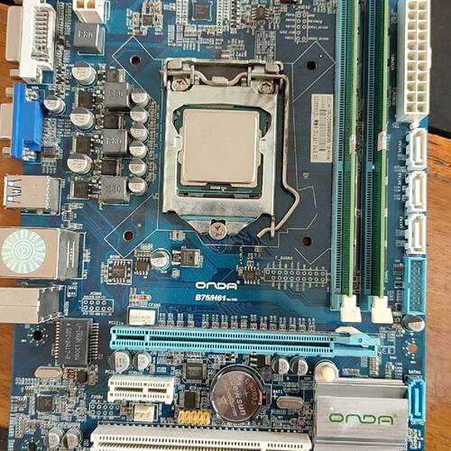 【询价】昂达主板B75/H61 。CPU完好带内存条两条。成适用