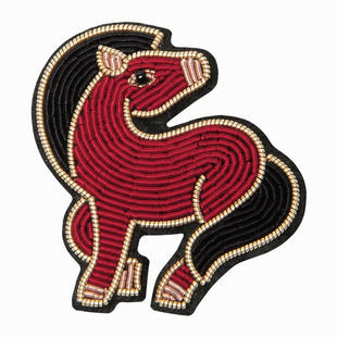 本命年生肖马手工刺绣小马胸针胸花高档精致设计感气质别针配饰品