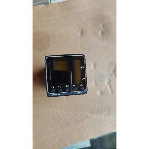 〔议价-可维修〕欧母龙温控器 E5CC-QX2DSM-800 剪线 工业设备备