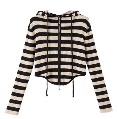 晚白连帽领条纹羊毛针织衫