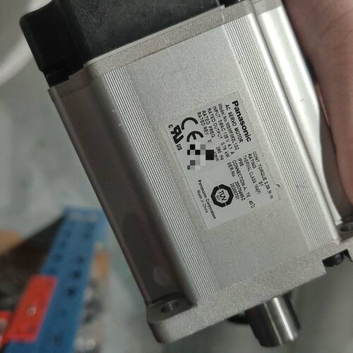 伺服电机MSMF082L1U2M，750w，三相AC，带询价