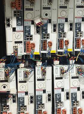 LXM32MD12N4施耐德伺服驱动器工程余货拆机件