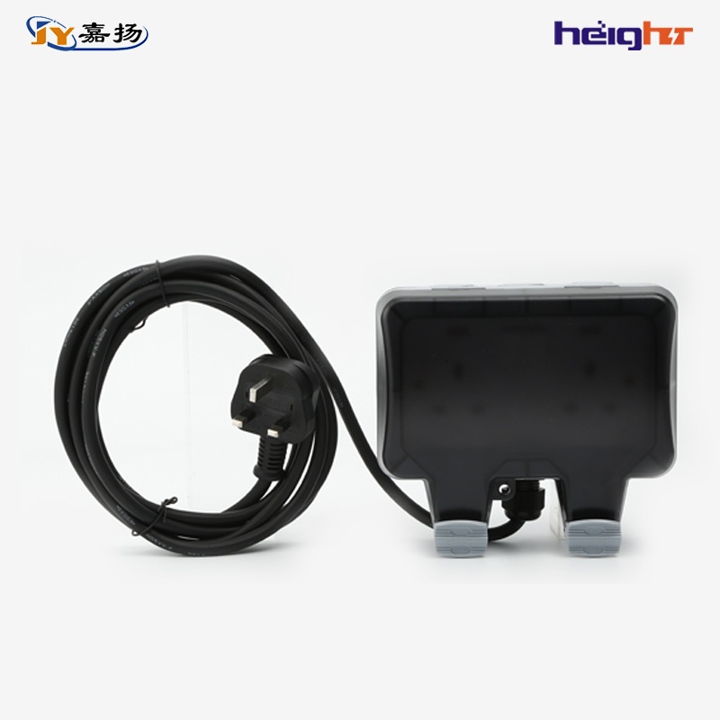 直供IP66户外防水插座英式英规带指示灯防雨充电插排带线