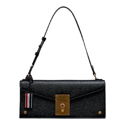 卵石纹皮MRS.THOM CLUTCH 手提包