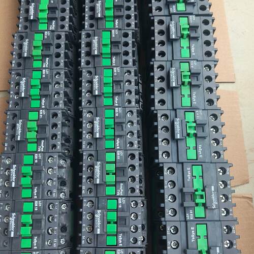 施耐德LC1E3210，LC1E3201接触器  二手拆机，
