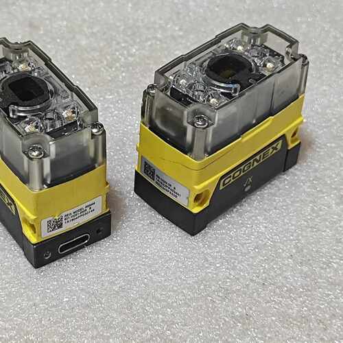 议价康耐视COGNEX固定扫码器，型号DM72SX，成色如图，二维修