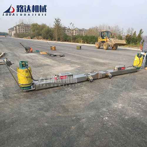 沥青加热板马路裂缝坑槽修补机热再生红外线加热车沥青路面加热板