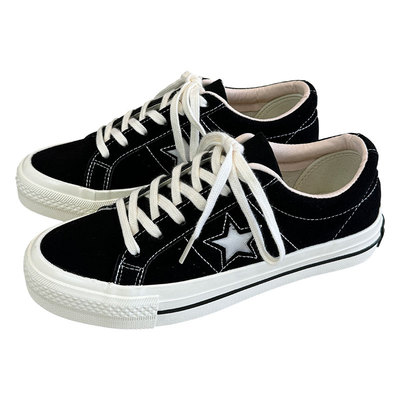 黑色低帮款男女同款情侣款帆布鞋