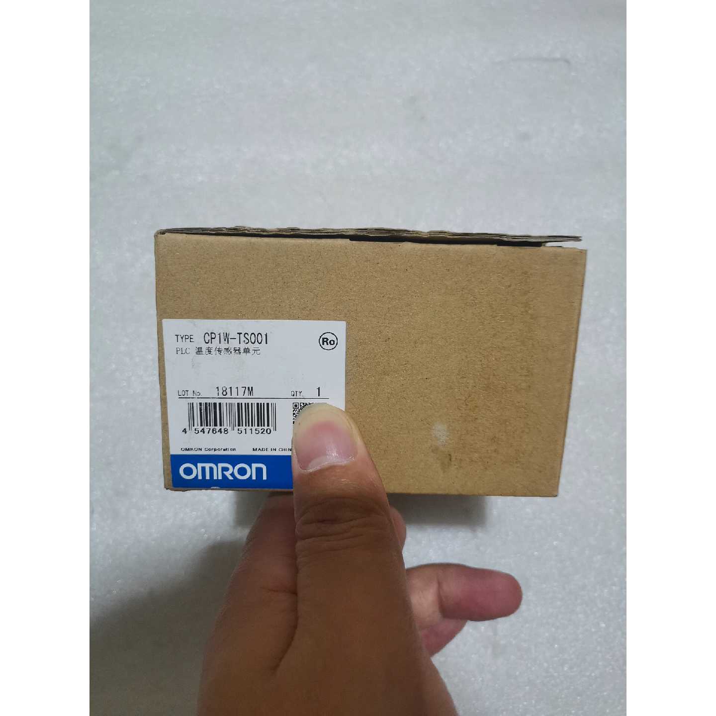 议价欧姆龙PLC温度模块CP1W-TS001全新原装带包装，实物