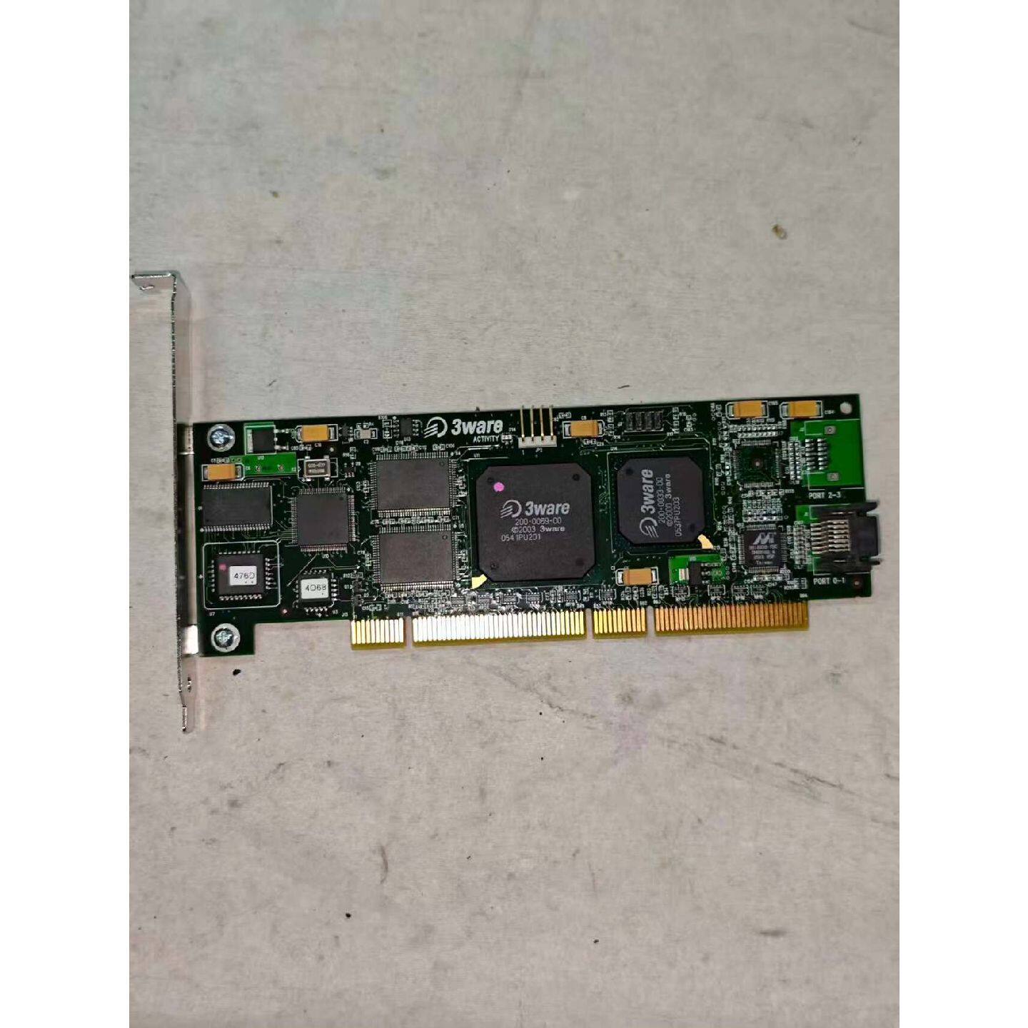 询价-3ware 8006-2LP RAID阵列卡，型号700-0