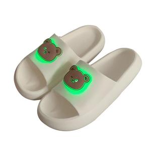 童趣闪灯发光小熊软底凉拖鞋女夏情侣外穿防滑居家eva防臭拖鞋男